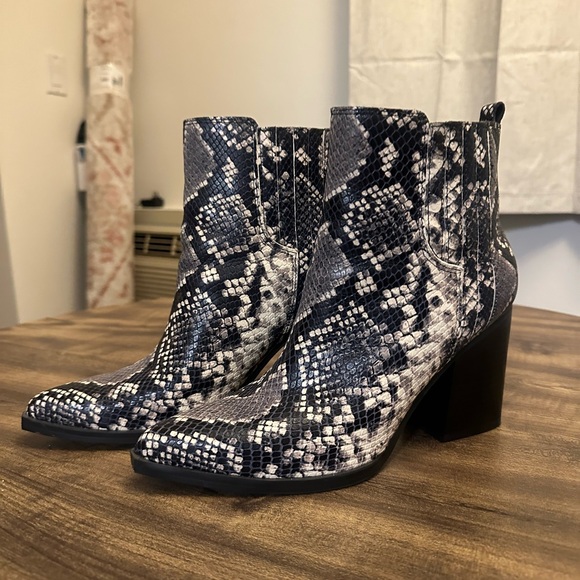 Marc Fisher Snake Skin Boots - Picture 5 of 7